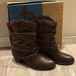 Off the Beaten Track “Hayride” style Women’s boots